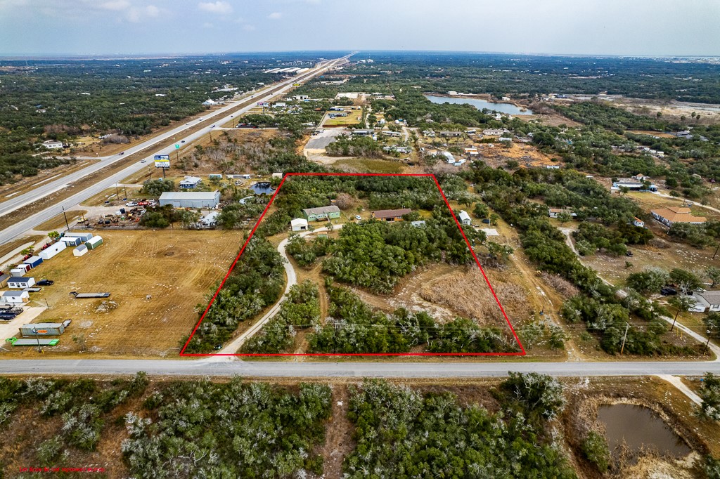 652 Rabbit Run Property Photo 6