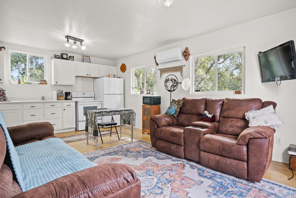 652 Rabbit Run Property Photo 26