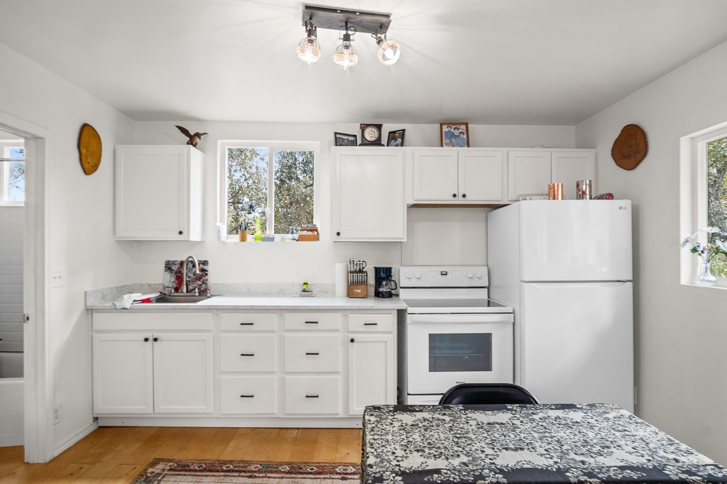 652 Rabbit Run Property Photo 27