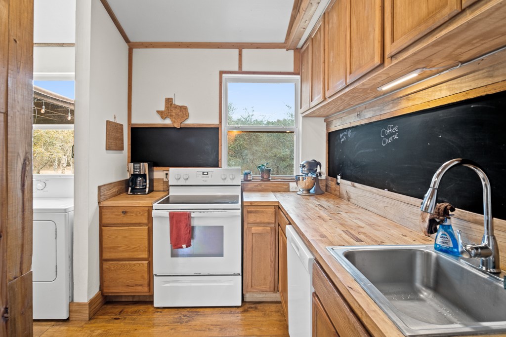 652 Rabbit Run Property Photo 37
