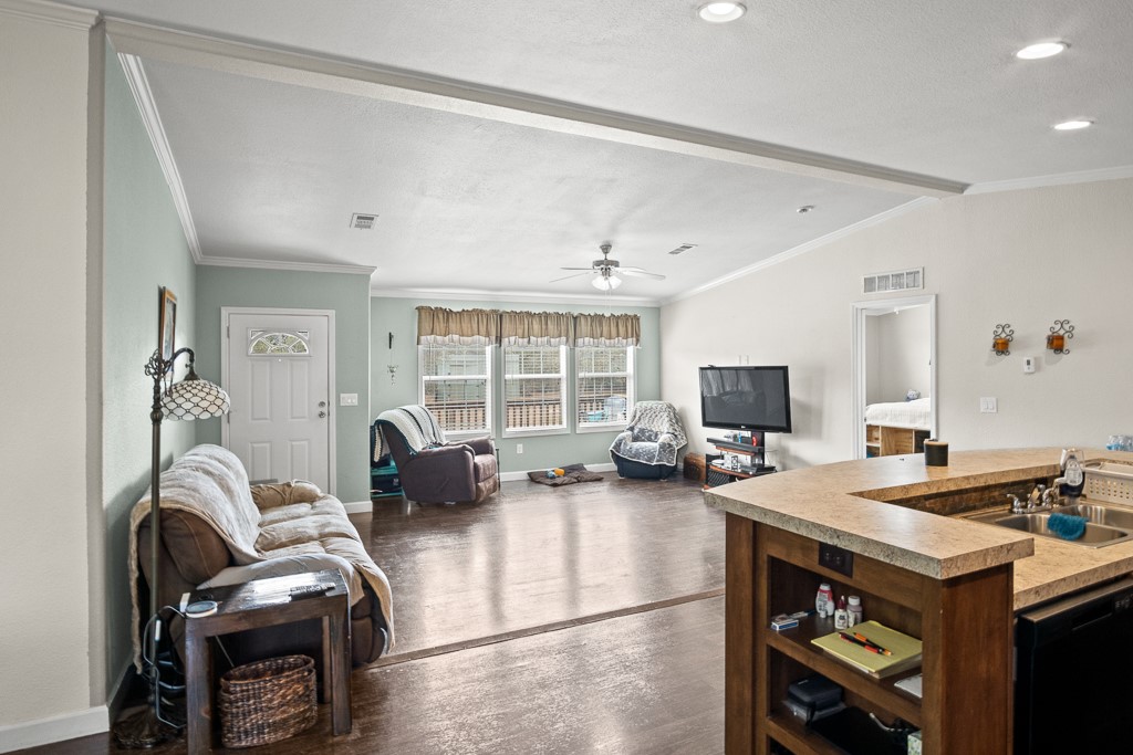 658 Rabbit Run Property Photo 6