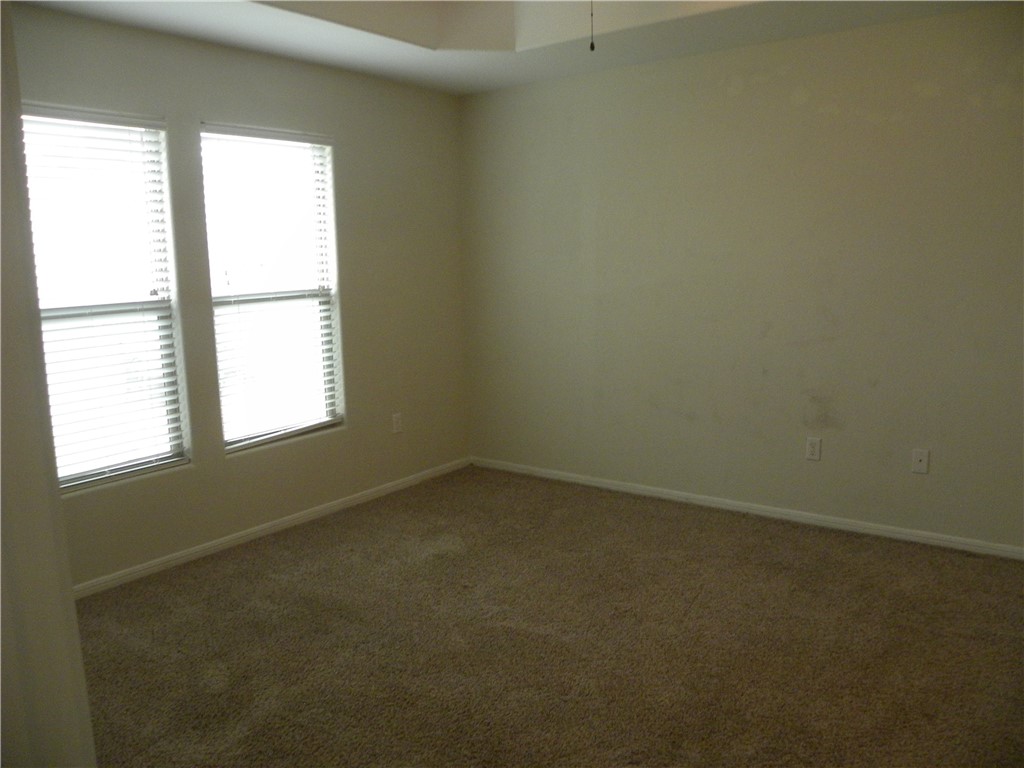 2213 Anacua St Property Photo 6
