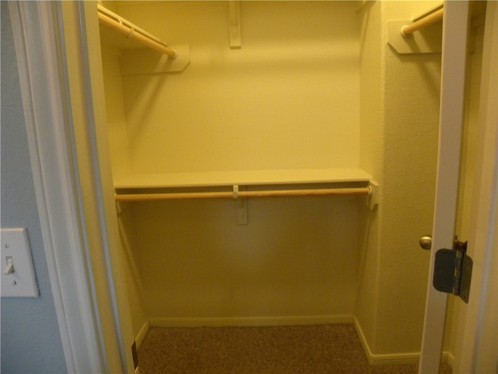 2213 Anacua St Property Photo 9