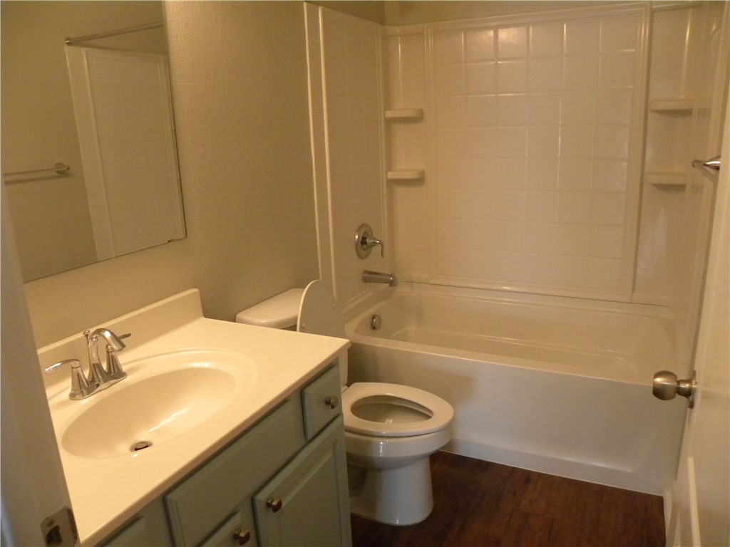 2213 Anacua St Property Photo 11