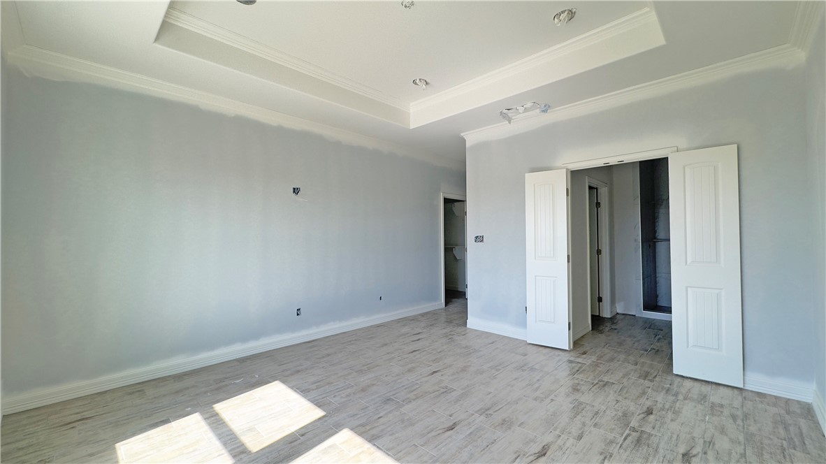 6210 Sadie St Property Photo 13
