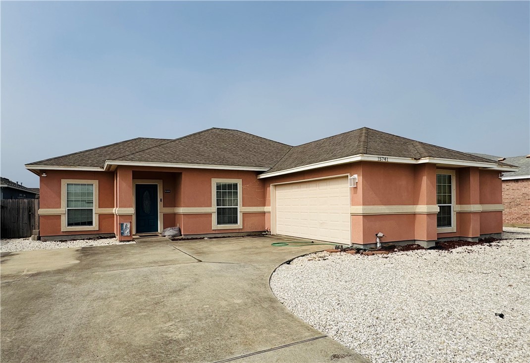 15741 Dyna St Property Photo 2