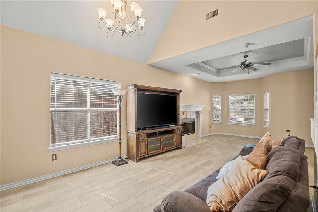 5226 Lethaby Dr Property Photo 5