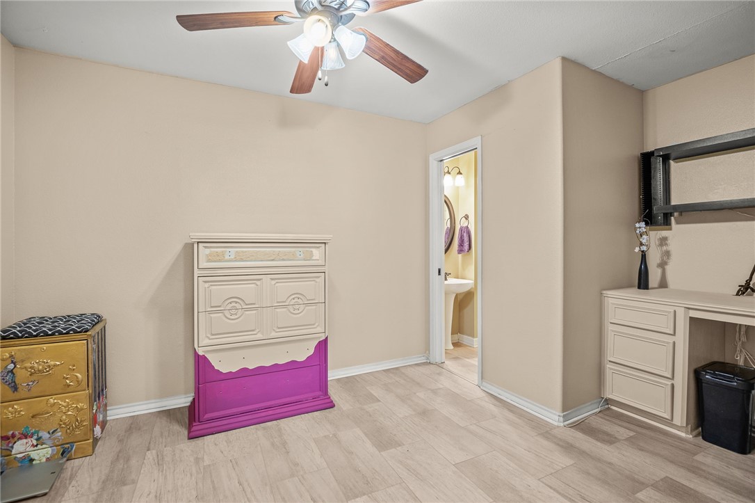 5226 Lethaby Dr Property Photo 16