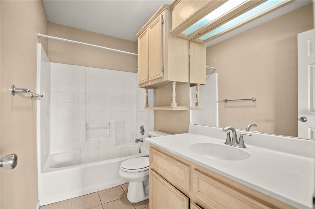 5226 Lethaby Dr Property Photo 22