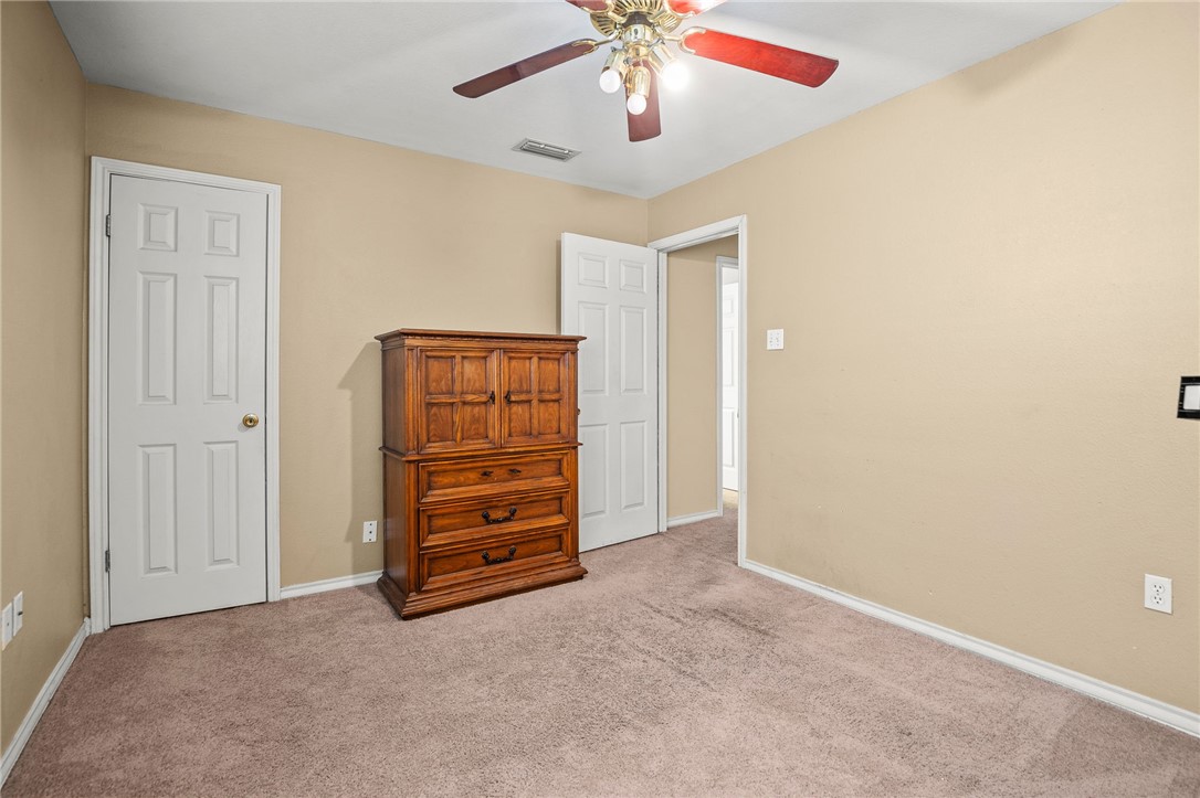 5226 Lethaby Dr Property Photo 26