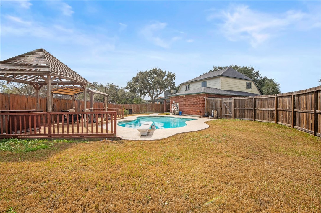 5226 Lethaby Dr Property Photo 29