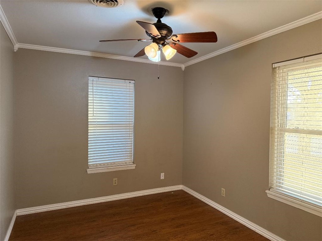 1708 Denver St Property Photo 18