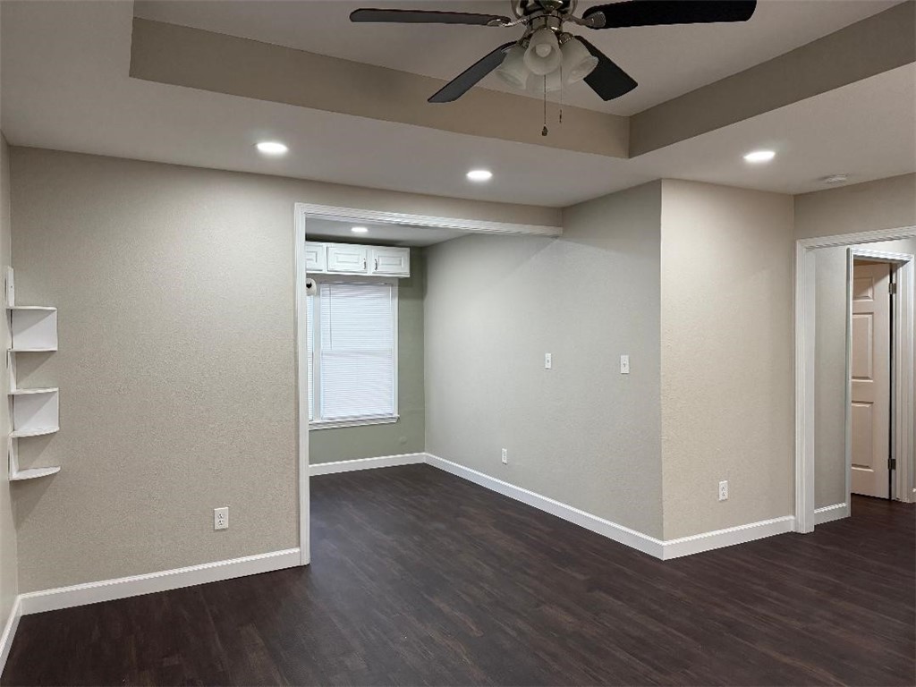1006 Shiels Dr Property Photo 9