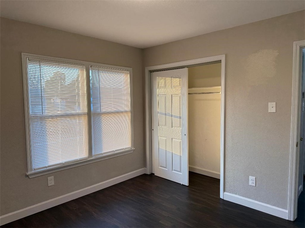 1006 Shiels Dr Property Photo 12