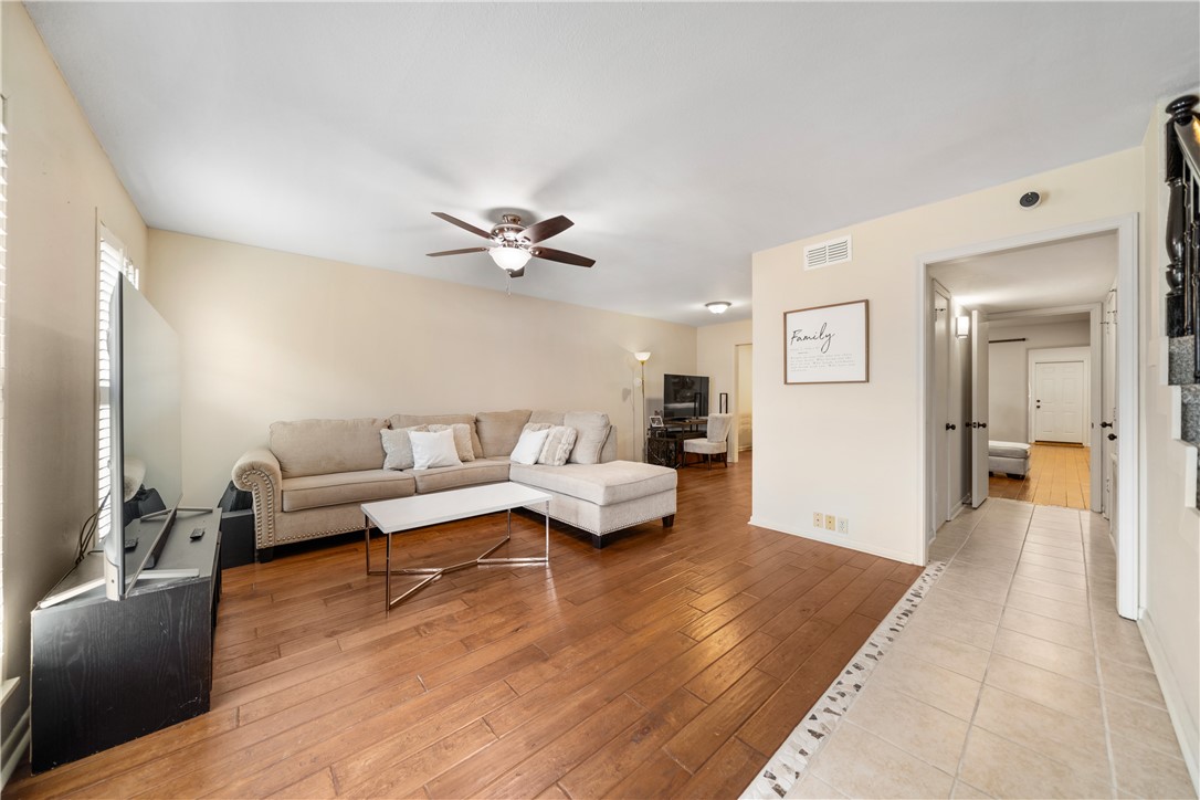 18 Townhouse Lane Property Photo 2