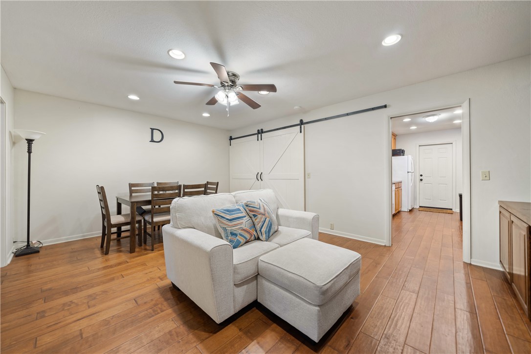 18 Townhouse Lane Property Photo 8