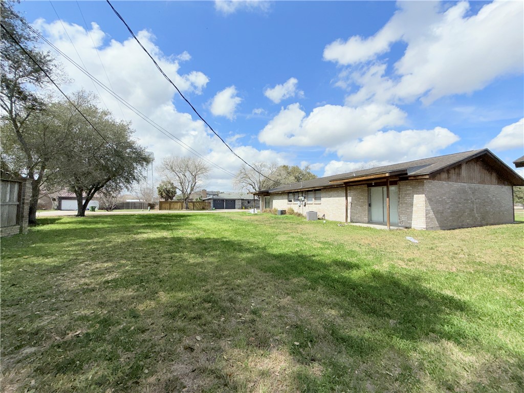 1300 Johnson St Property Photo 23
