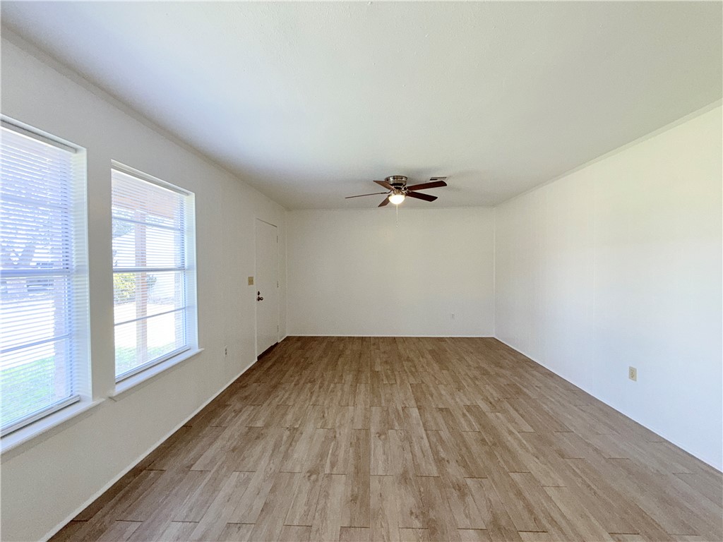 1302 Johnson St Property Photo 4