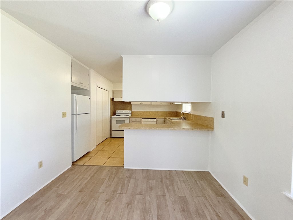 1302 Johnson St Property Photo 7