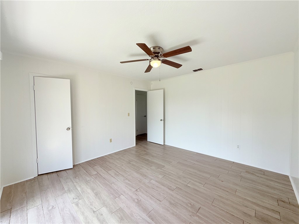 1302 Johnson St Property Photo 17