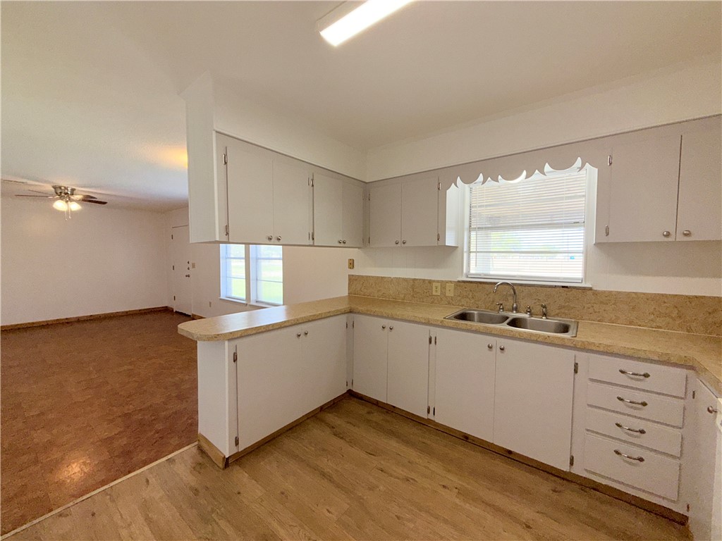 1302 Johnson St Property Photo 31