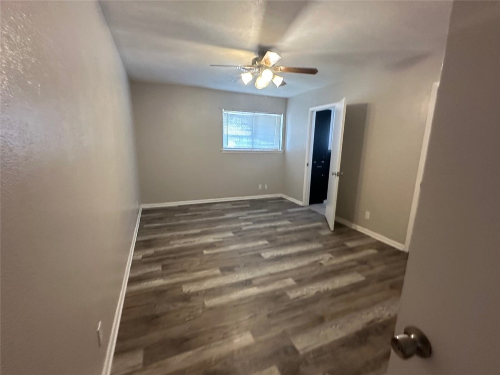 218 Frio Dr Property Photo 17