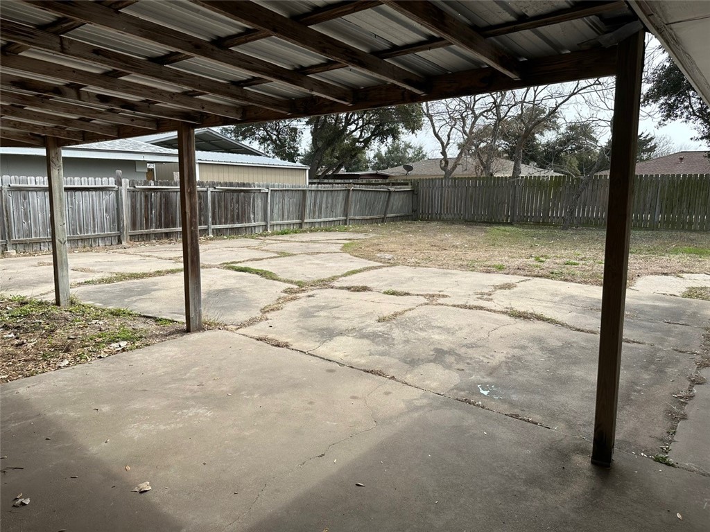 218 Frio Dr Property Photo 20