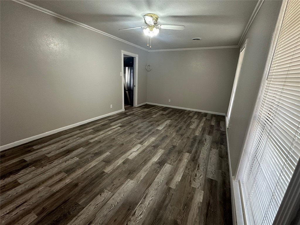 218 Frio Dr Property Photo 23