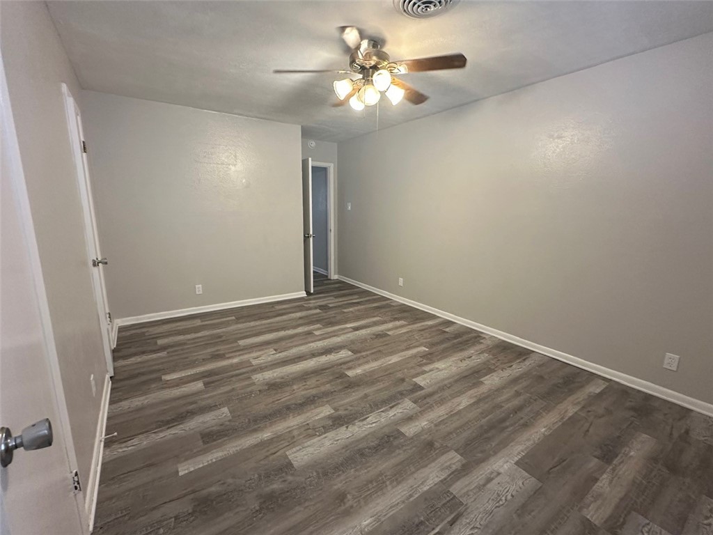 218 Frio Dr Property Photo 28
