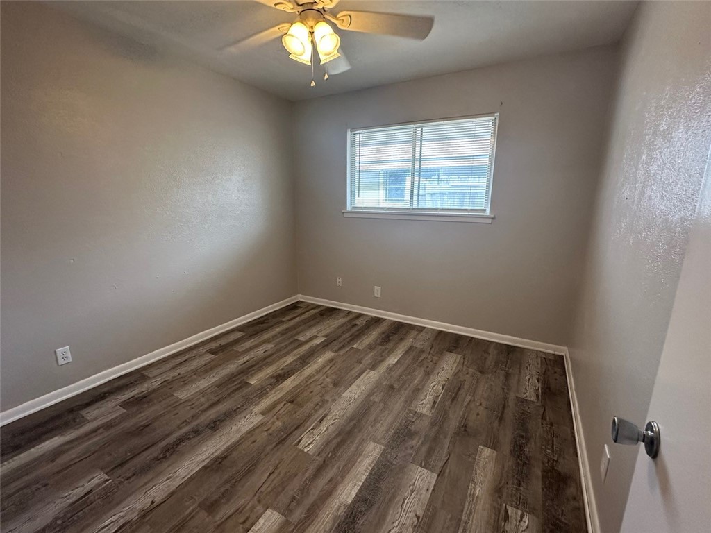 218 Frio Dr Property Photo 34