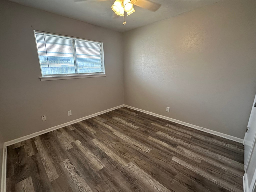 218 Frio Dr Property Photo 37
