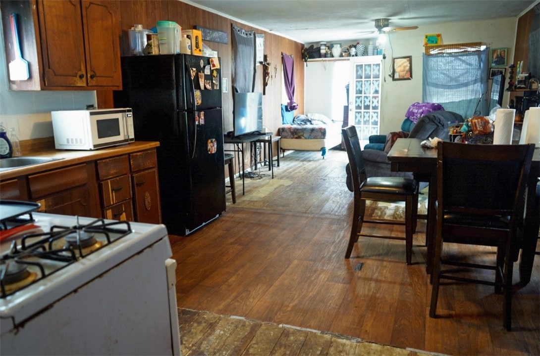 2605 Mary Property Photo 10