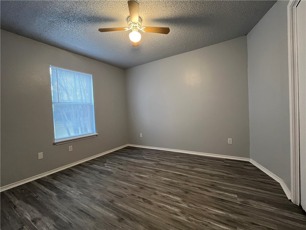2942 River Bend Ct Property Photo 14