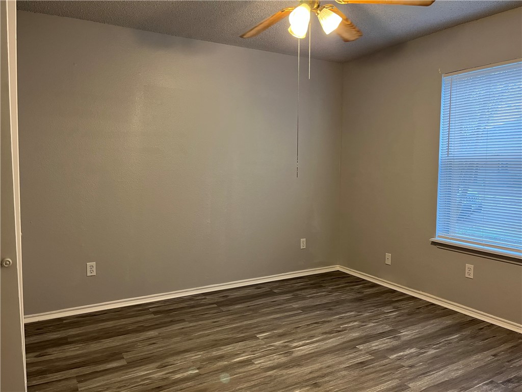 2942 River Bend Ct Property Photo 19