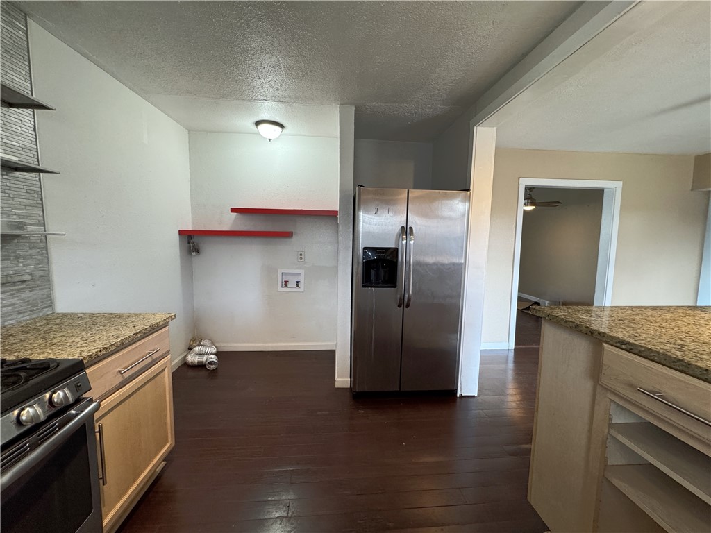 625 Naples St Property Photo 11