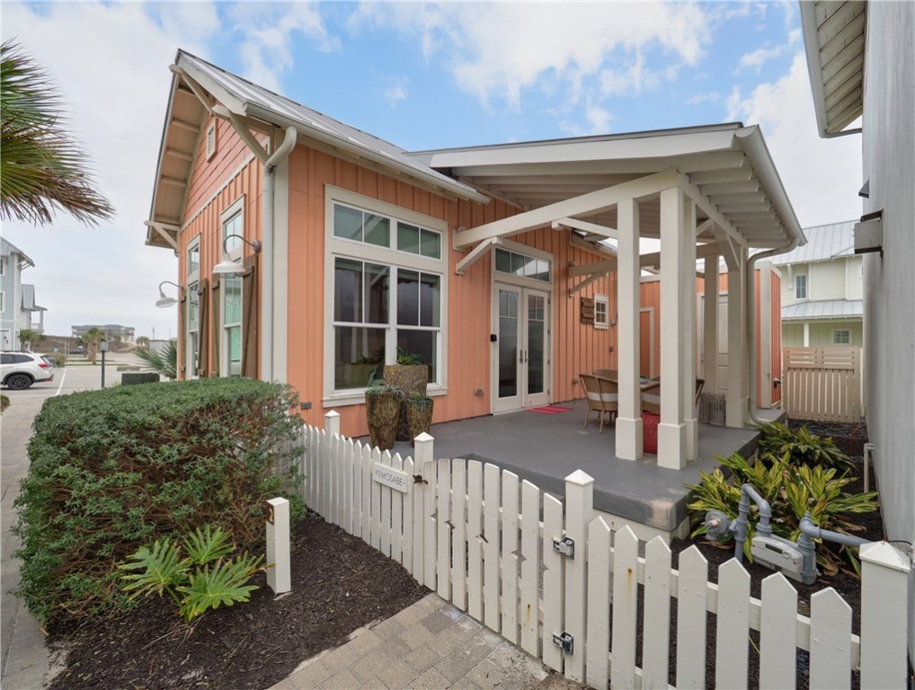 600 Center N 2 Property Photo 1