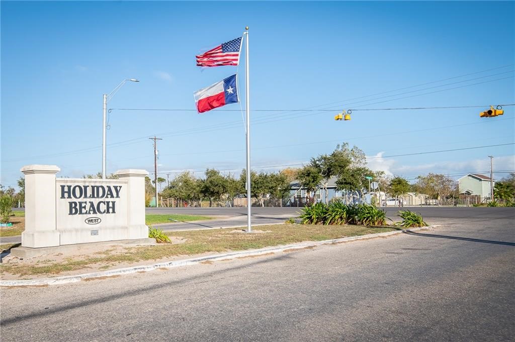 299 Northwest Dr Property Photo 15