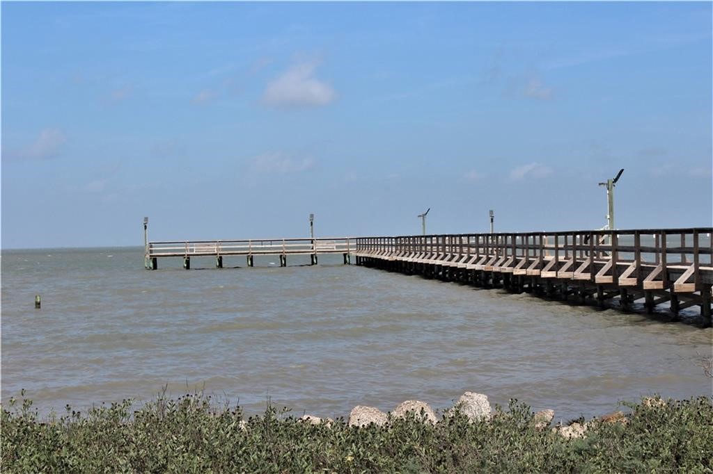 299 Northwest Dr Property Photo 18