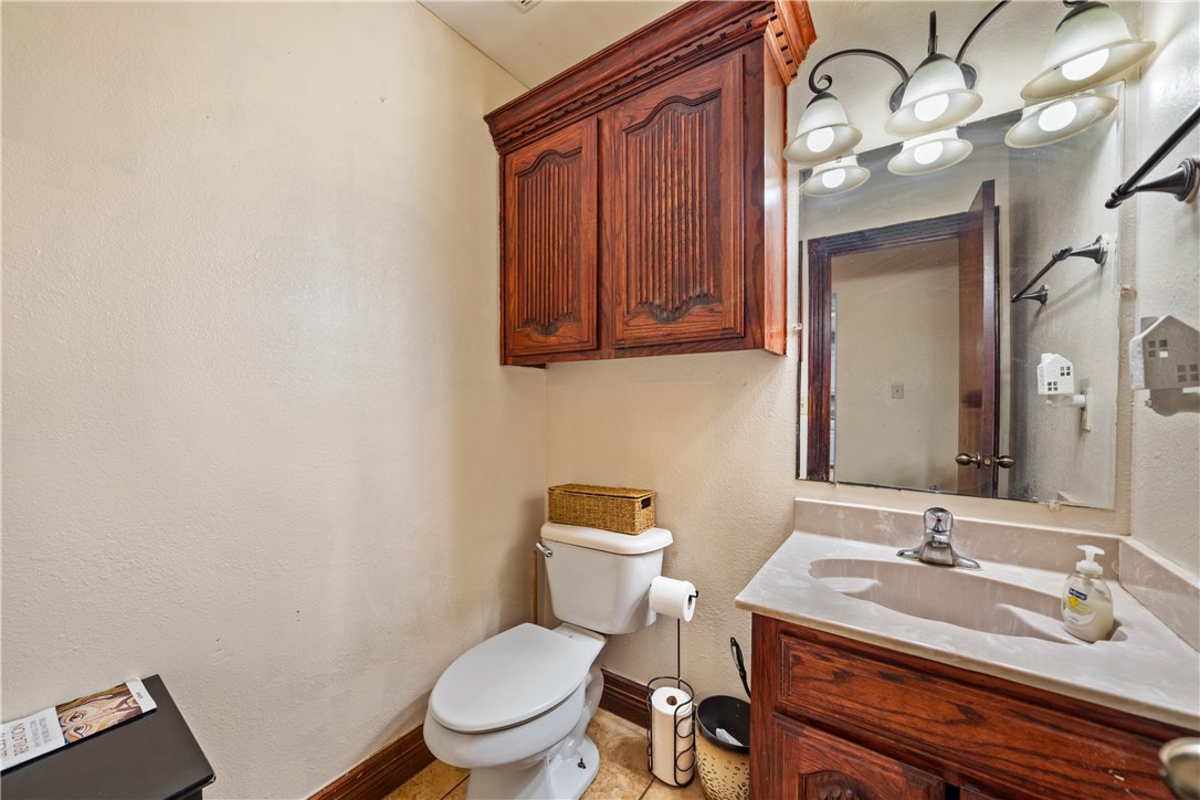 115 County Road 1161 Property Photo 24