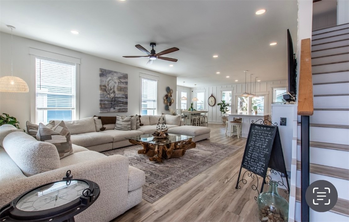 1227 S Magnolia St Property Photo 6