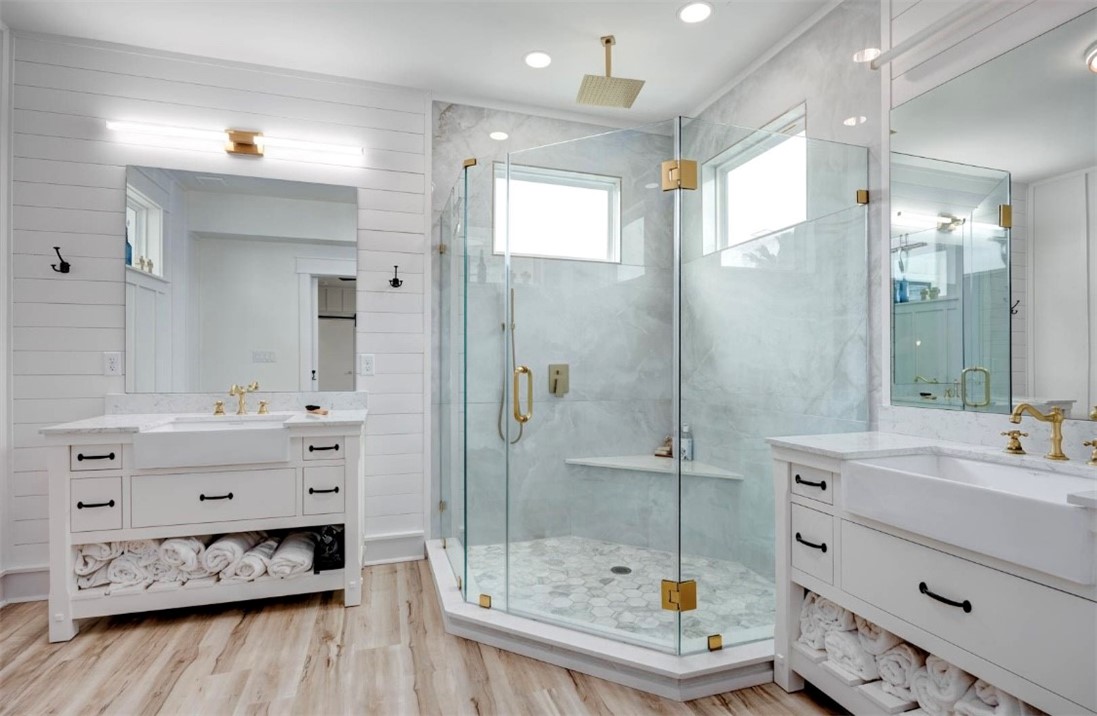 1227 S Magnolia St Property Photo 15