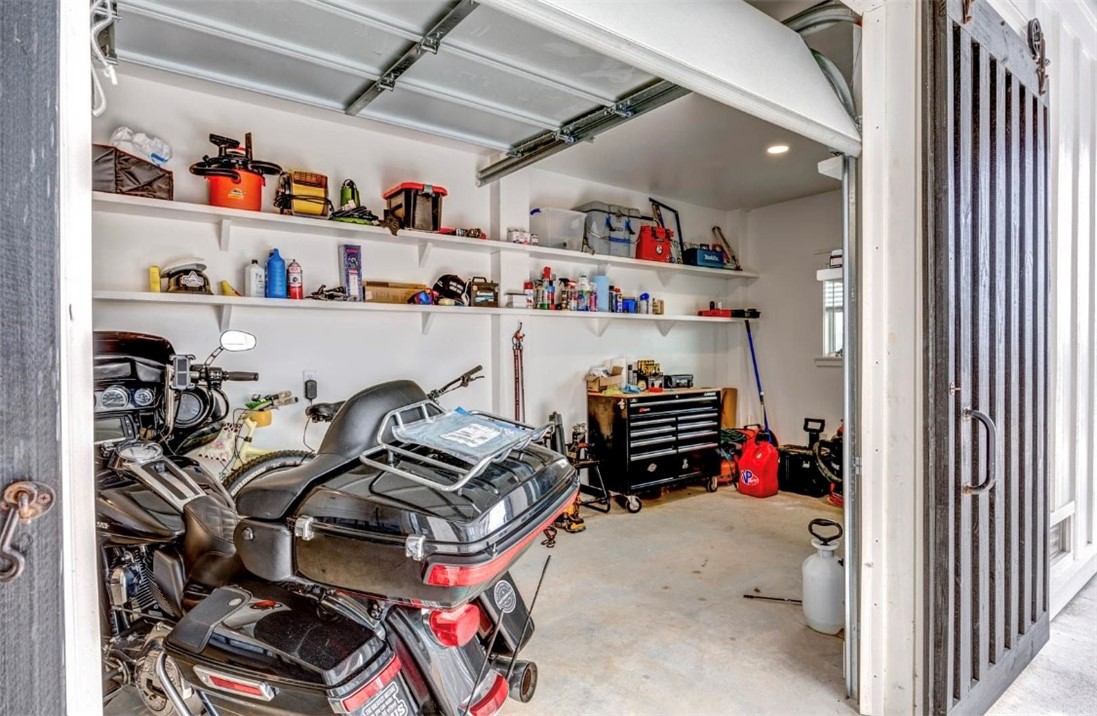 1227 S Magnolia St Property Photo 27