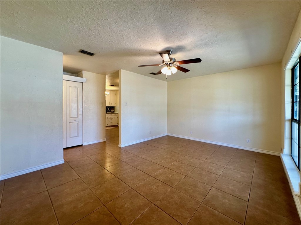 1807 Oklahoma Property Photo 3