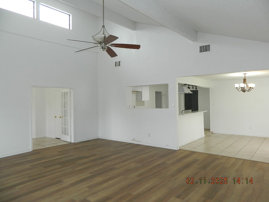1230 Bernice Dr Property Photo 3