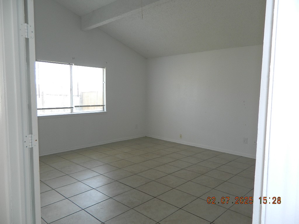 1230 Bernice Dr Property Photo 5