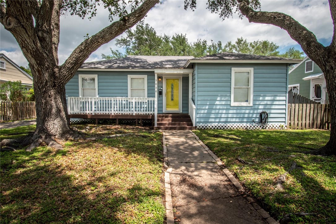 3038 Austin St Property Photo 2