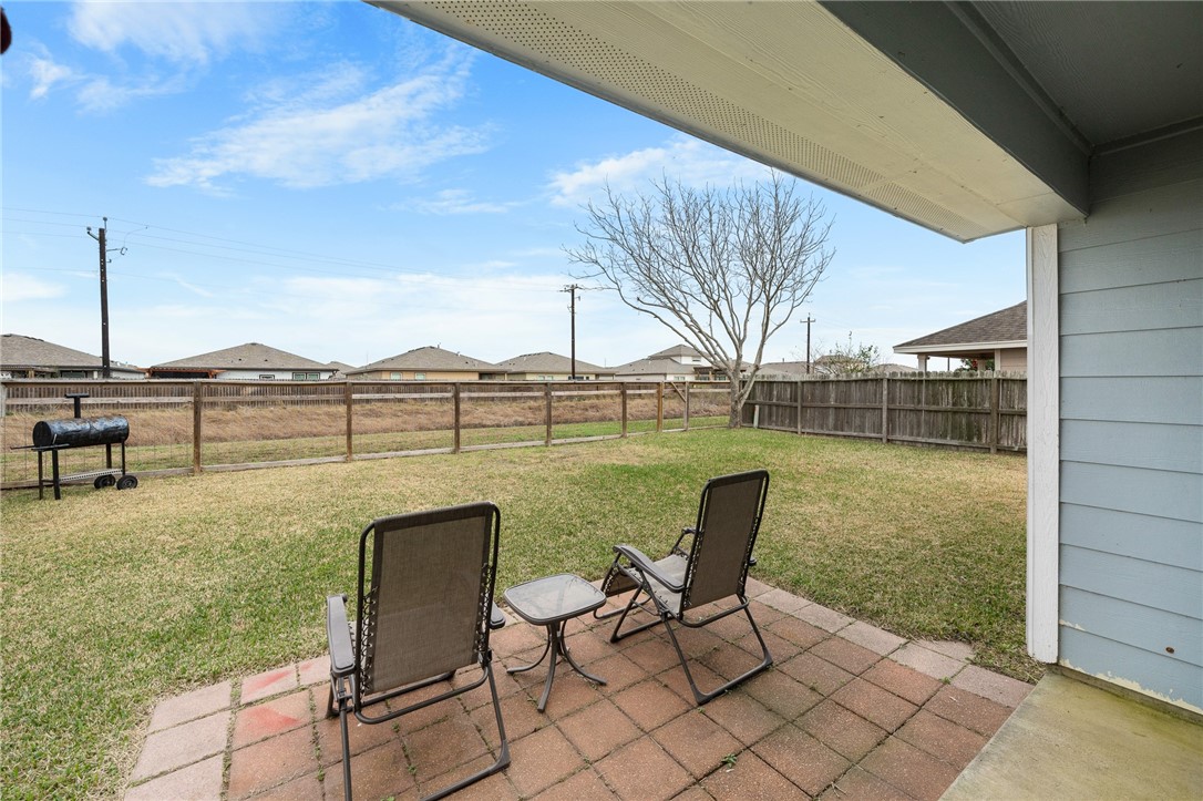 7514 Star Harbor Dr Property Photo 28