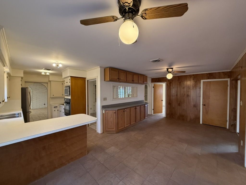 214 Shore Dr Property Photo 16