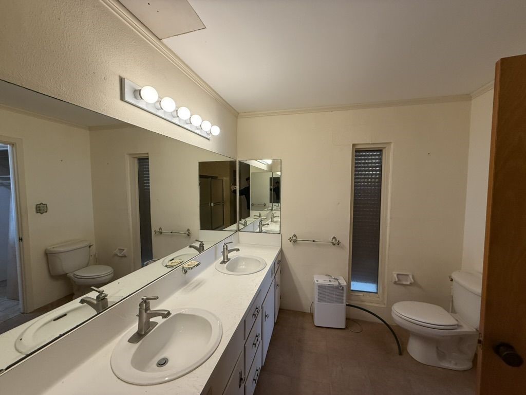 214 Shore Dr Property Photo 24