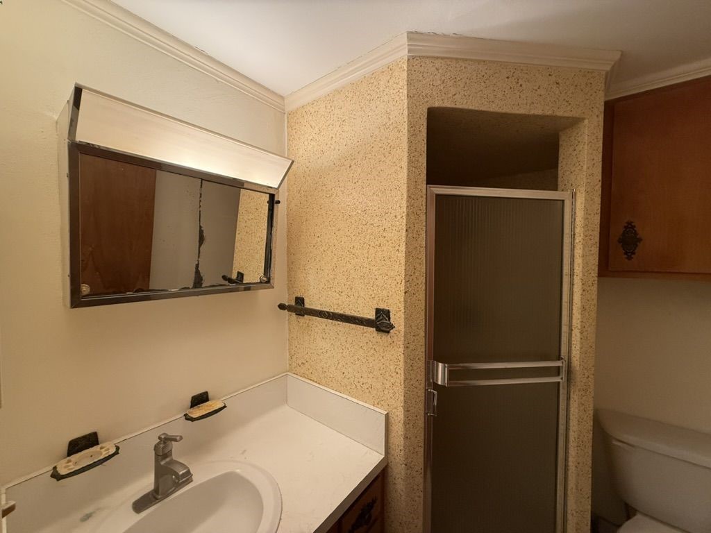 214 Shore Dr Property Photo 32